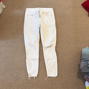 Old Navy White Distressed Women's Skinny Jeans
